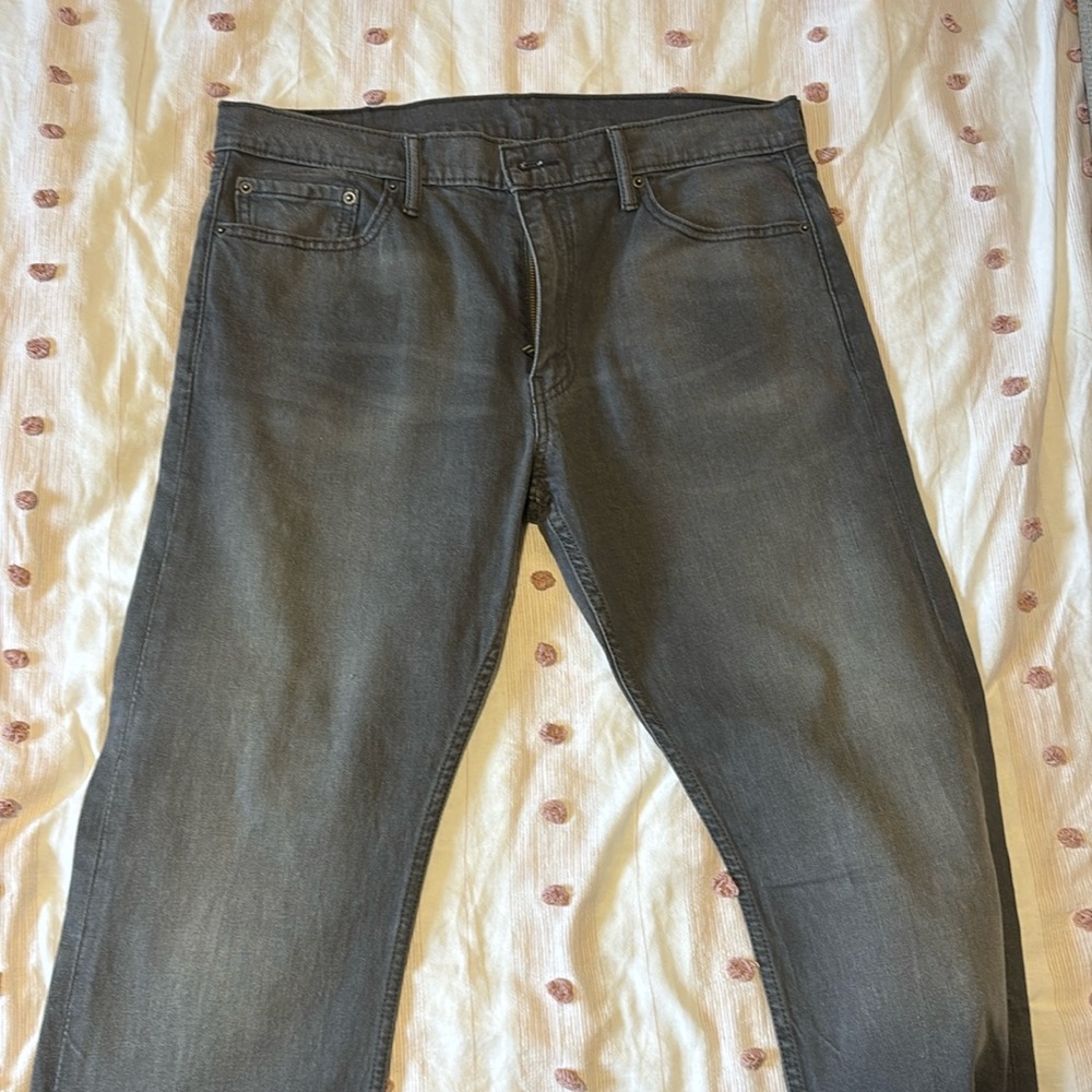 504 Levi jeans